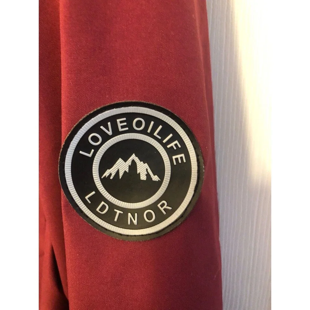 Leduntino Find Your Own Way‎ Windbreaker Hooded Waterproof Jacket Maroon Med.